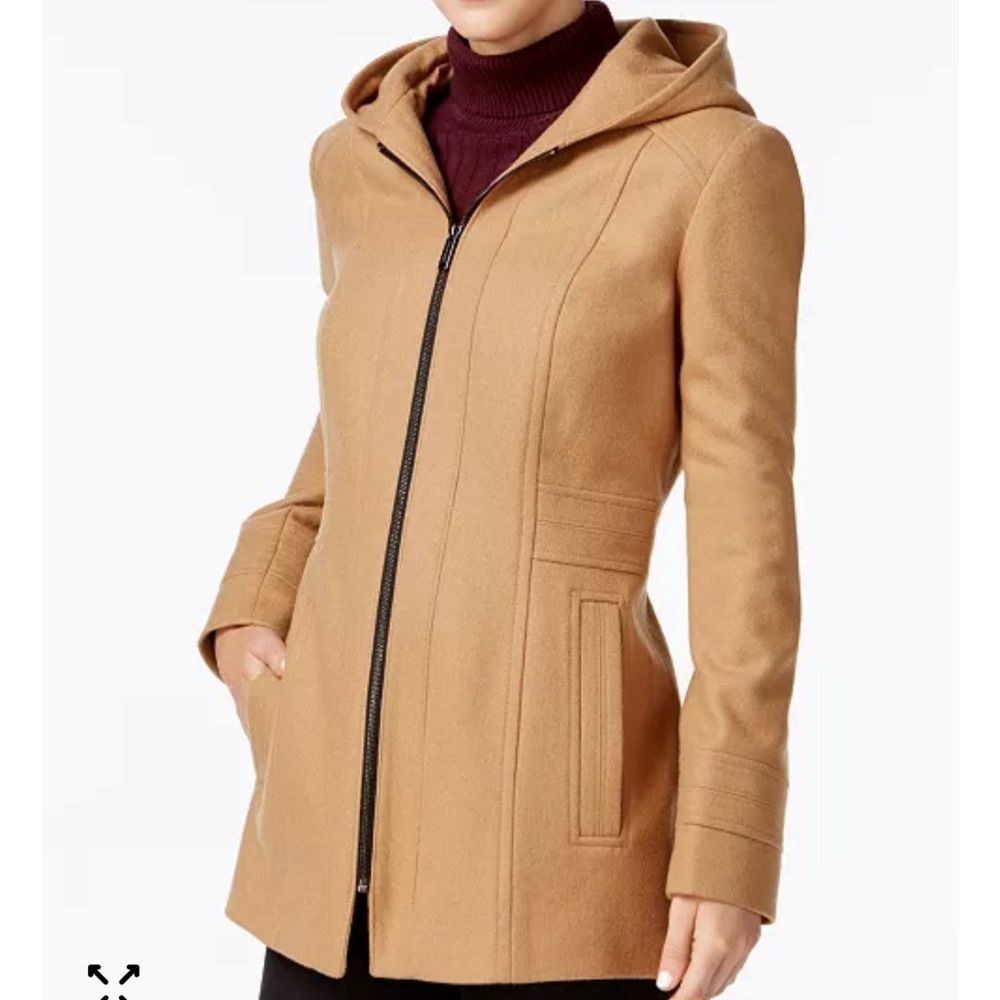 Women's Tan Hooded Jacket by London Fog is in like new condition. Size X-Large